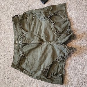 American Eagle Highest Rise Mom Short